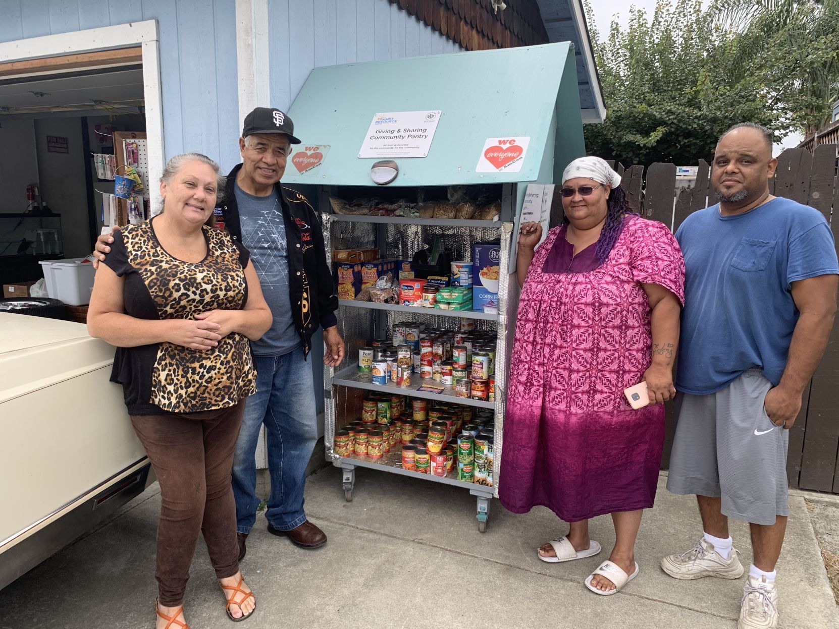 AmCan free food pantry
